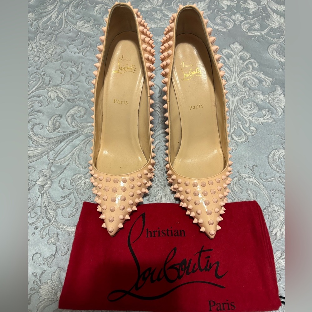 Christian Louboutin Pigalle spiked, peachy pink patent Leather, size 42, 100mm.